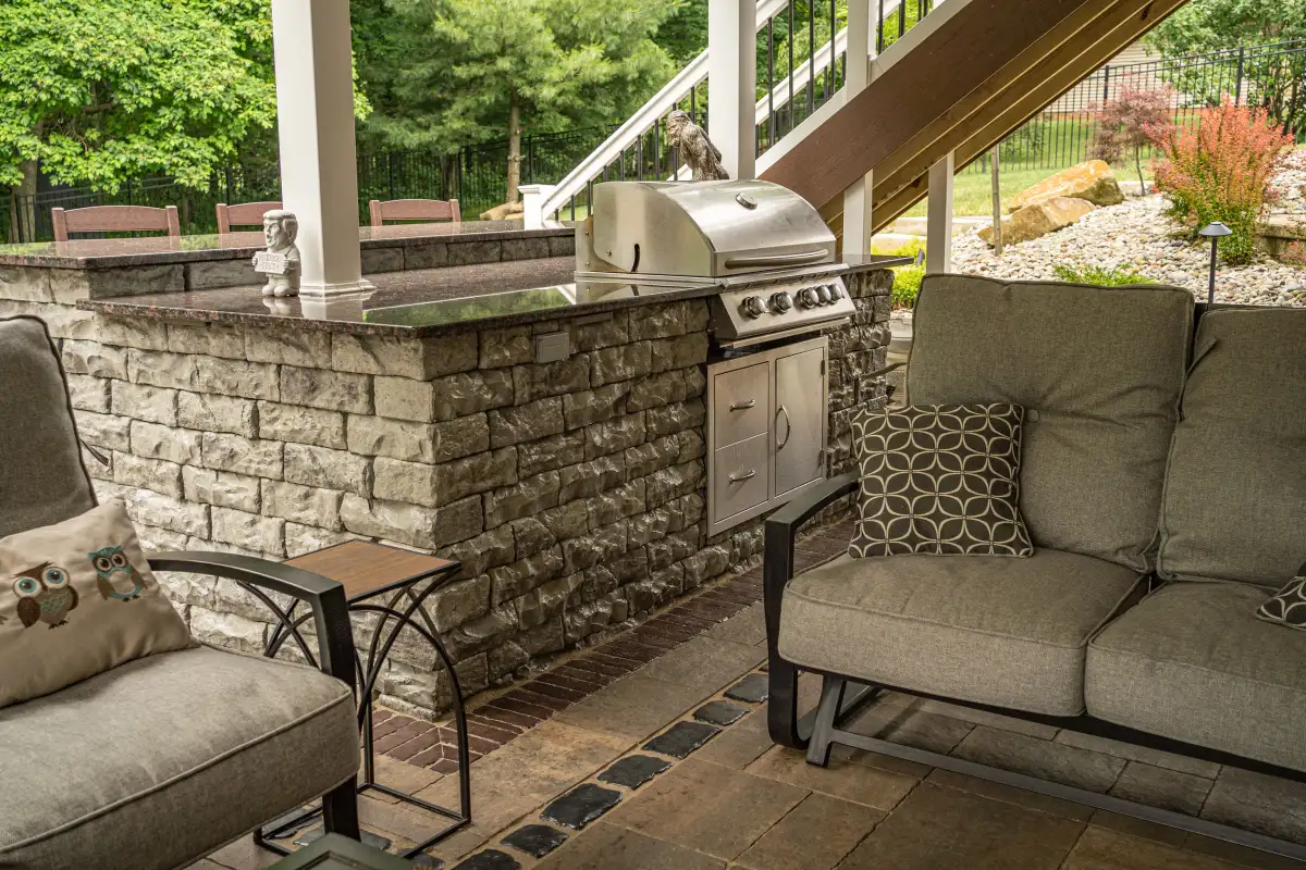 Custom hardscaping and patio installation in Cleveland area